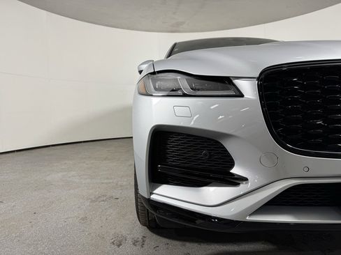 Used 2022 Jaguar F-PACE S image 4
