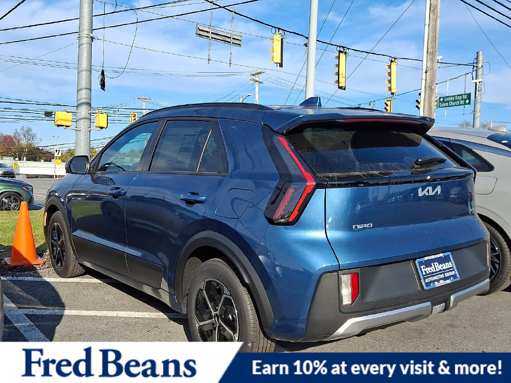 New 2027 Kia Niro LX FWD image 5
