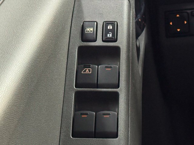 Used 2016 Nissan Frontier SV w/ SV Value Truck Package AWD/4WD image 14