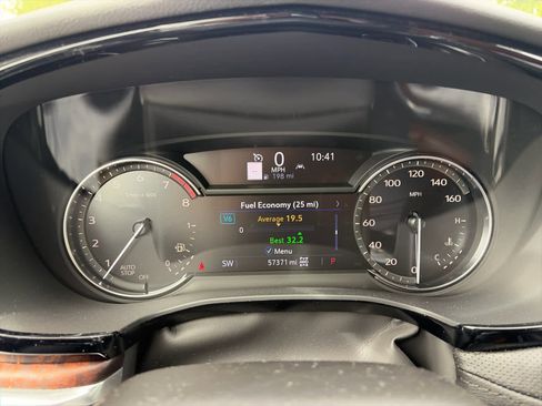 Used 2020 Cadillac XT5 Premium Luxury AWD/4WD image 13