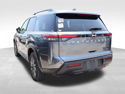 Used 2025 Nissan Pathfinder SV AWD/4WD image 22