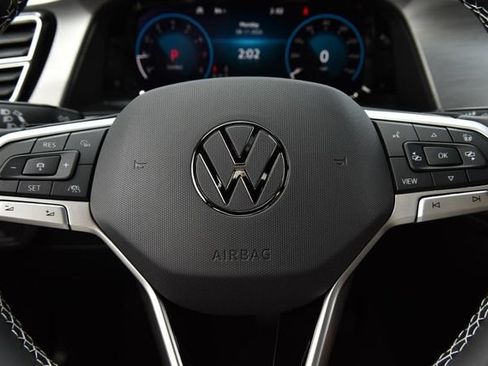 New 2026 Volkswagen Atlas Cross Sport SE AWD/4WD image 17