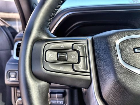 Used 2024 GMC Yukon Denali Ultimate image 31