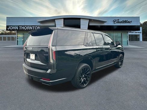 Used 2022 Cadillac Escalade ESV Sport Platinum RWD image 5