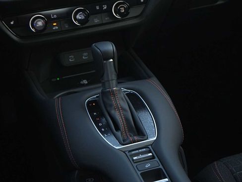 New 2026 Honda HR-V Sport image 17