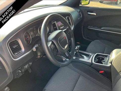Used 2022 Dodge Charger SXT RWD image 13