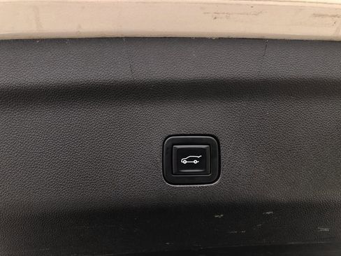 Used 2021 GMC Yukon Denali image 10