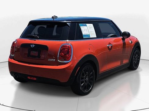 Used 2019 MINI Cooper 2-Door Hardtop FWD image 6