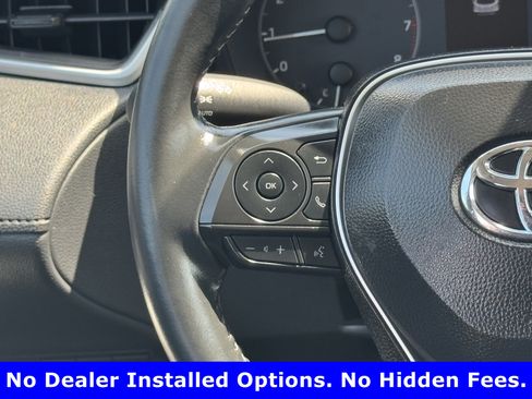 Used 2025 Toyota Corolla Cross LE FWD image 13