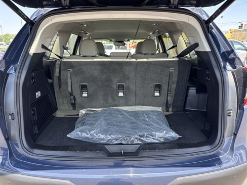 Used 2024 Subaru Ascent Limited image 13
