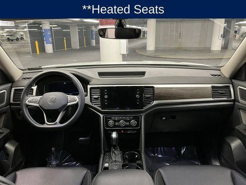 Certified 2023 Volkswagen Atlas SE w/ Black Wheel Package image 7