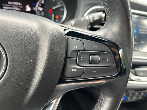 Used 2024 Buick Enclave Premium AWD/4WD image 26