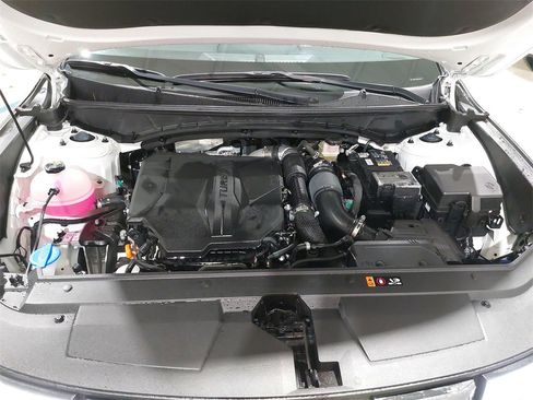 Certified 2025 Hyundai Santa Cruz Limited image 32