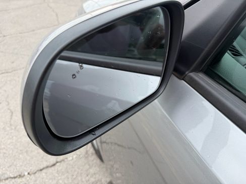 Used 2024 Kia Soul S FWD image 9