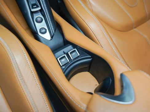Used 2020 McLaren 720S Luxury image 43