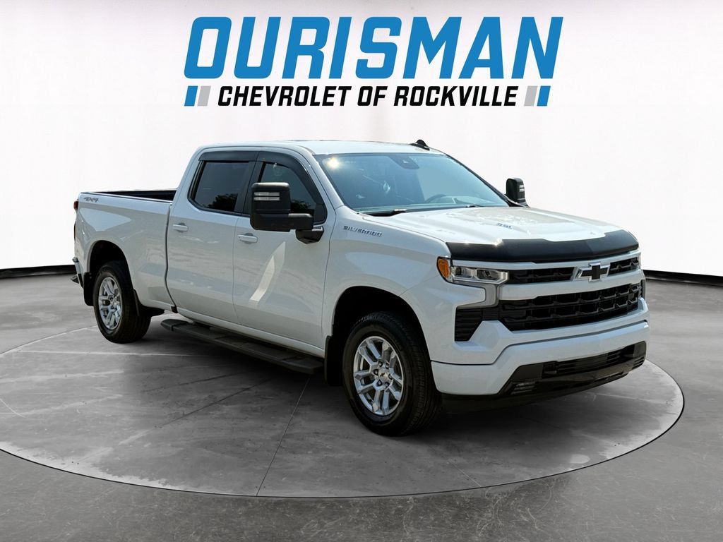 Used 2022 Chevrolet Silverado 1500 RST w/ Max Trailering Package AWD/4WD image 1