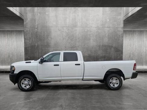 Used 2024 RAM 2500 Tradesman w/ Snow Chief Group image 9