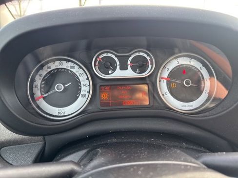 Used 2014 FIAT 500L Trekking w/ Popular Equipment Group image 25