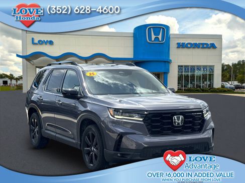 Certified 2025 Honda Pilot Black Edition image 1