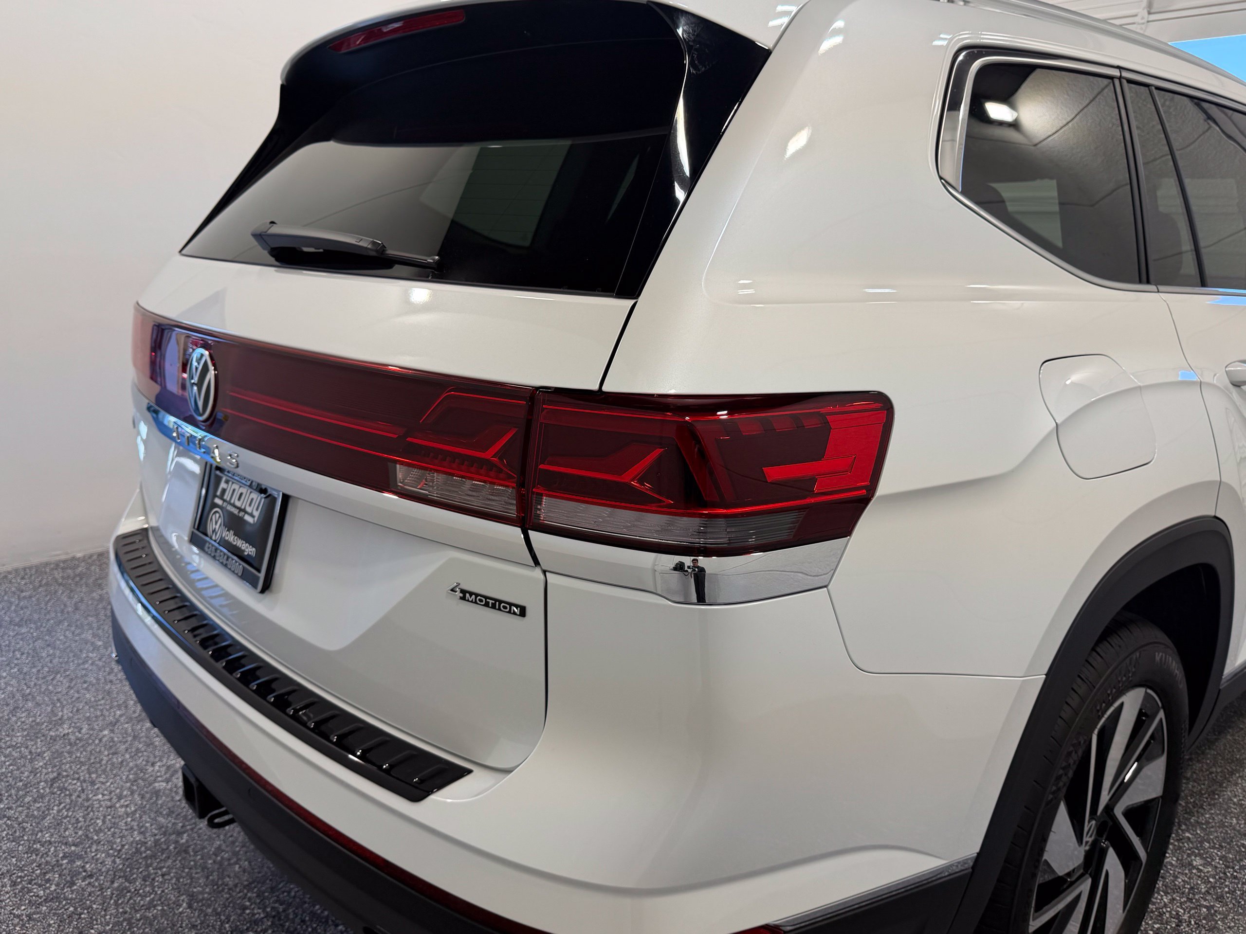 New 2026 Volkswagen Atlas SEL AWD/4WD image 17