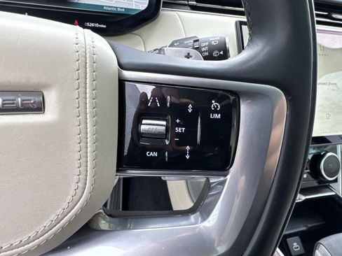 Certified 2023 Land Rover Range Rover SE image 30