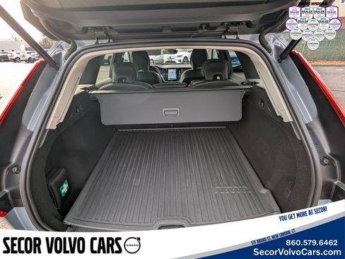 Certified 2024 Volvo XC60 B5 Core image 21