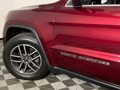 Used 2019 Jeep Grand Cherokee Limited AWD/4WD image 39