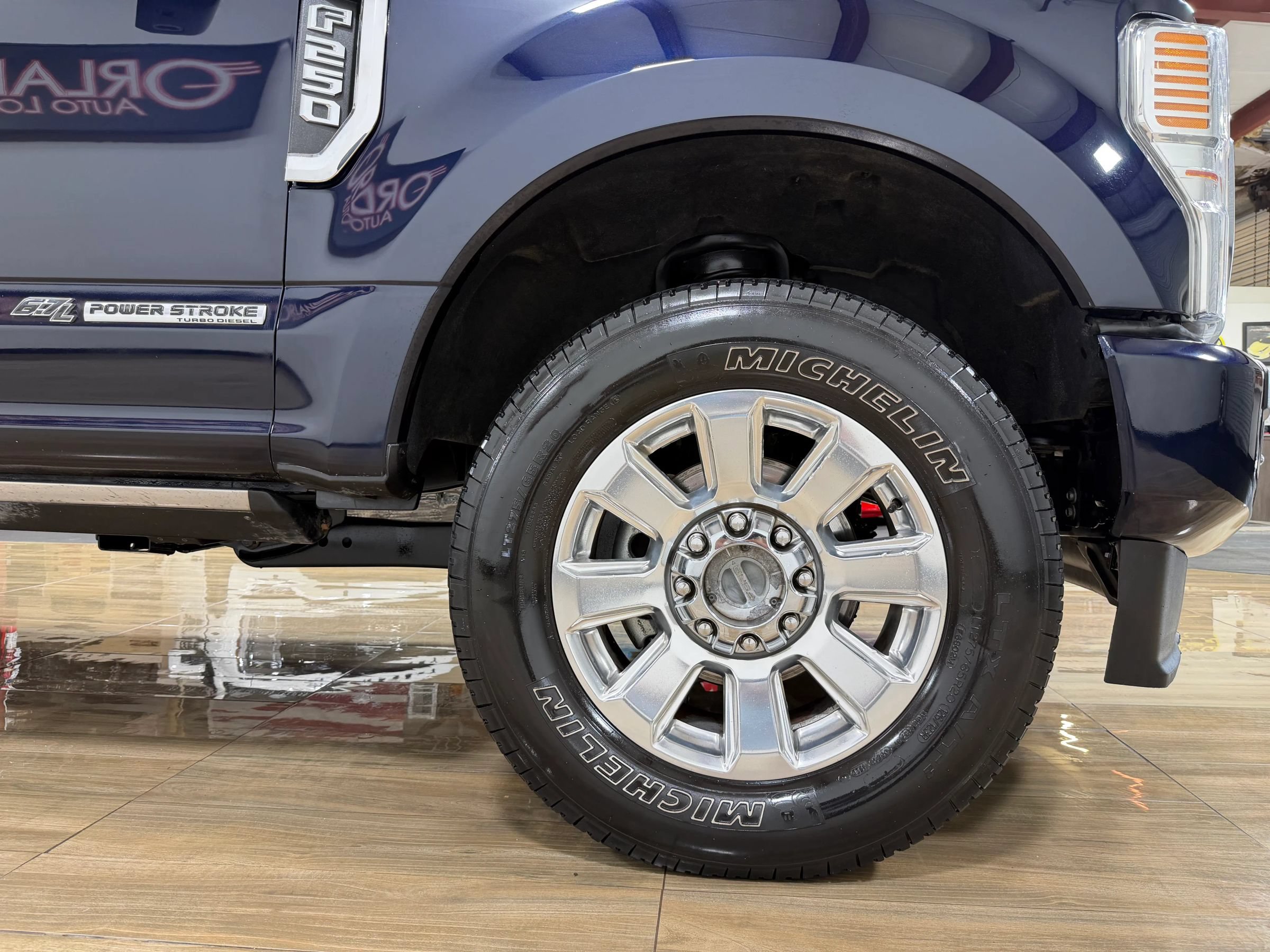 Used 2022 Ford F250 Platinum AWD/4WD image 5