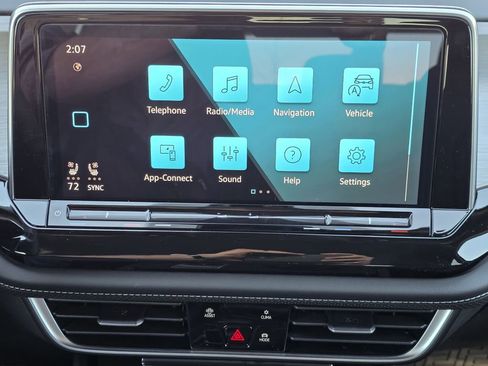 New 2026 Volkswagen Atlas Cross Sport SE image 13