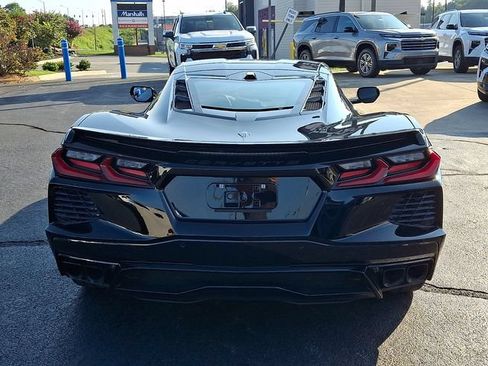 Used 2024 Chevrolet Corvette Stingray Coupe w/ 1LT RWD image 5