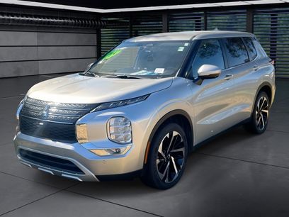 Used 2024 Mitsubishi Outlander SE Black Edition