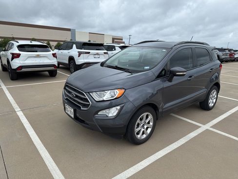 Used 2021 Ford EcoSport SE image 2