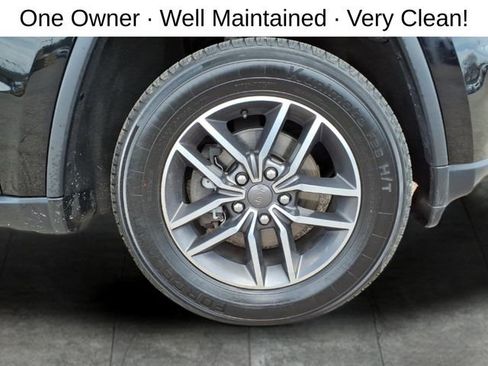 Used 2019 Jeep Grand Cherokee Limited AWD/4WD image 9