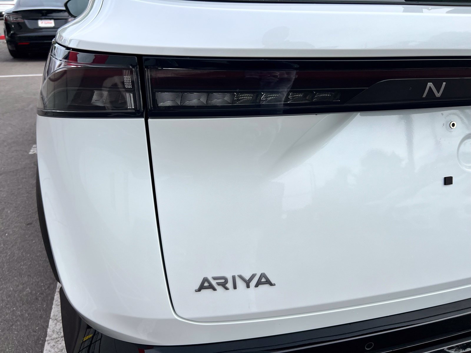 Used 2023 Nissan Ariya FWD image 27