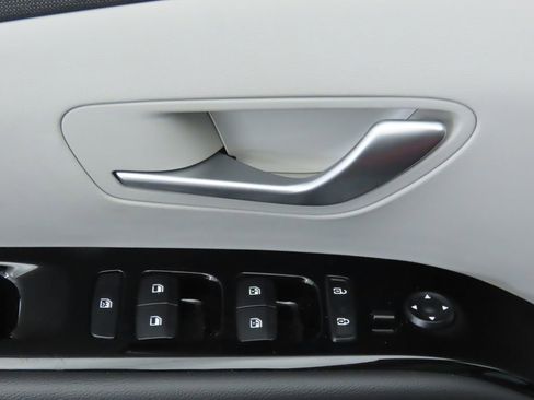 Used 2023 Hyundai Tucson Limited image 24