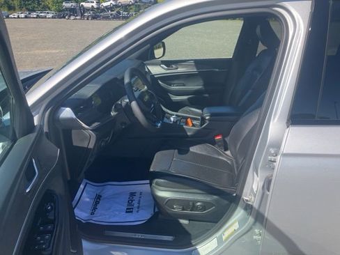 Used 2023 Jeep Grand Cherokee L Overland image 23