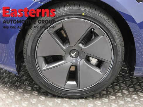 Used 2023 Tesla Model 3 Standard Range RWD image 28