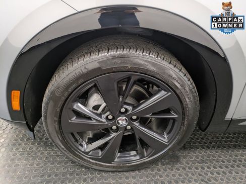 Used 2023 Buick Envision Essence w/ Sport Touring Package AWD/4WD image 7