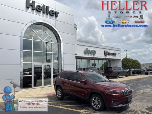 Used 2021 Jeep Cherokee Latitude Lux w/ Comfort/Convenience Group FWD image 1