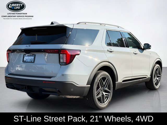 Used 2027 Ford Explorer ST-Line w/ Premium Package AWD/4WD image 3