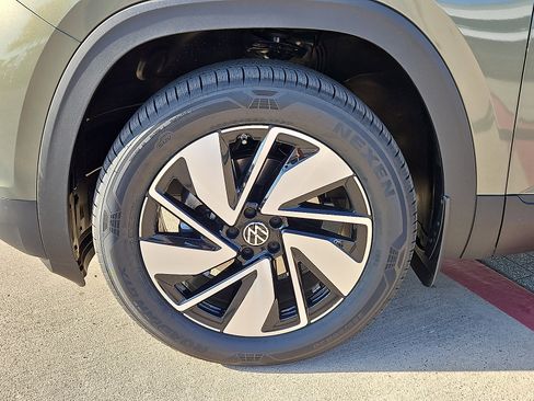 New 2026 Volkswagen Atlas SE image 5