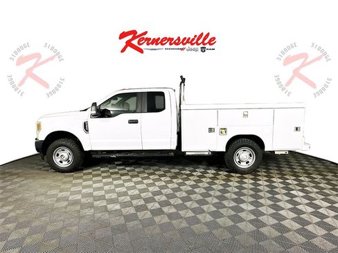 Used 2019 Ford F350 XL w/ Power Equipment Group image 4