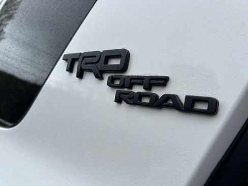 Used 2024 Toyota 4Runner TRD Off-Road Premium w/ Off Road Premium Plus Package AWD/4WD image 34