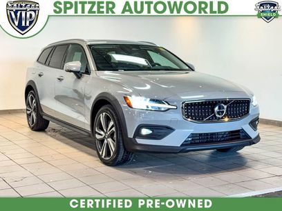 Used 2024 Volvo V60 B5 Cross Country Plus w/ Protection Package Premier