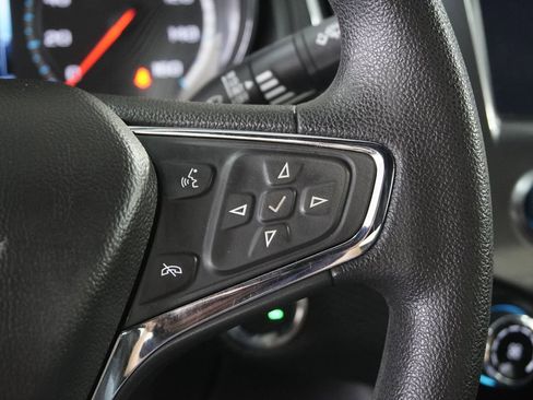 Used 2017 Chevrolet Cruze LT w/ Sun And Sound Package FWD image 16