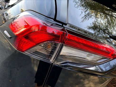 Used 2023 Toyota RAV4 XLE image 27