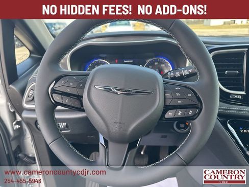 New 2026 Chrysler Pacifica Select w/ S Appearance Package FWD image 19