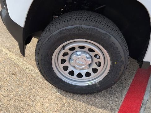 New 2026 Chevrolet Colorado W/T image 4