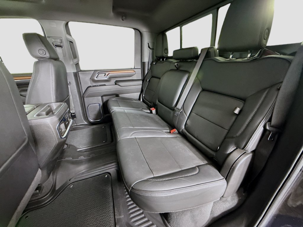 Used 2024 GMC Sierra 2500 Denali w/ Denali Reserve Package AWD/4WD image 25
