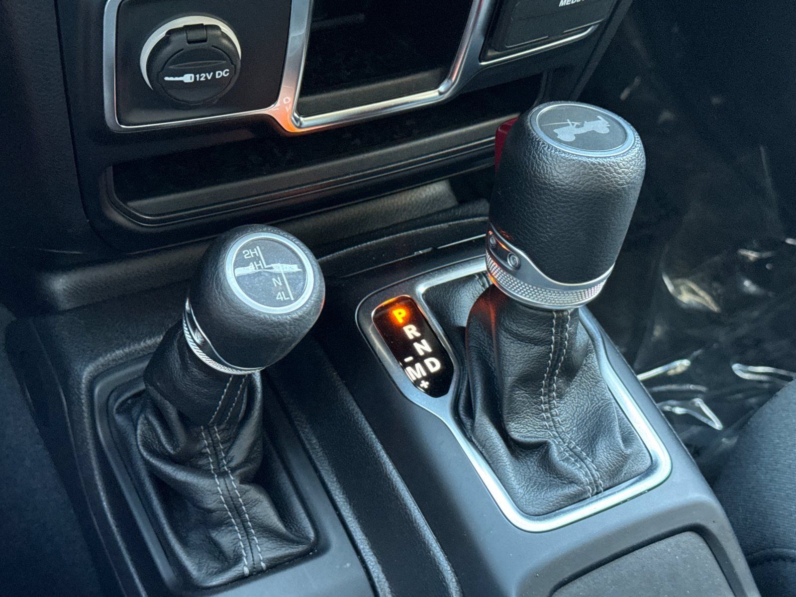 Used 2024 Jeep Wrangler Unlimited Sport AWD/4WD image 24